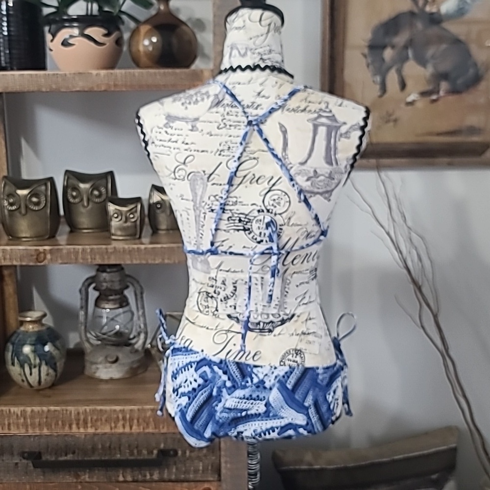 Cyn & Luca Blue Patterned Triangle Bikini Set - Picture 4 of 11